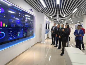 仙桃國(guó)際大數(shù)據(jù)谷專(zhuān)家蒞臨我校通信工程學(xué)院考察交流通信設(shè)備開(kāi)發(fā)合作